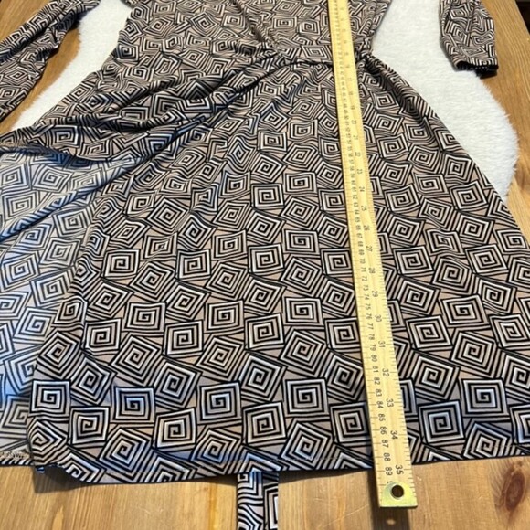 London Times Petites Brown Geometric Print 3/4 Sleeves Mock Wrap Dress Size 8P - Picture 11 of 11